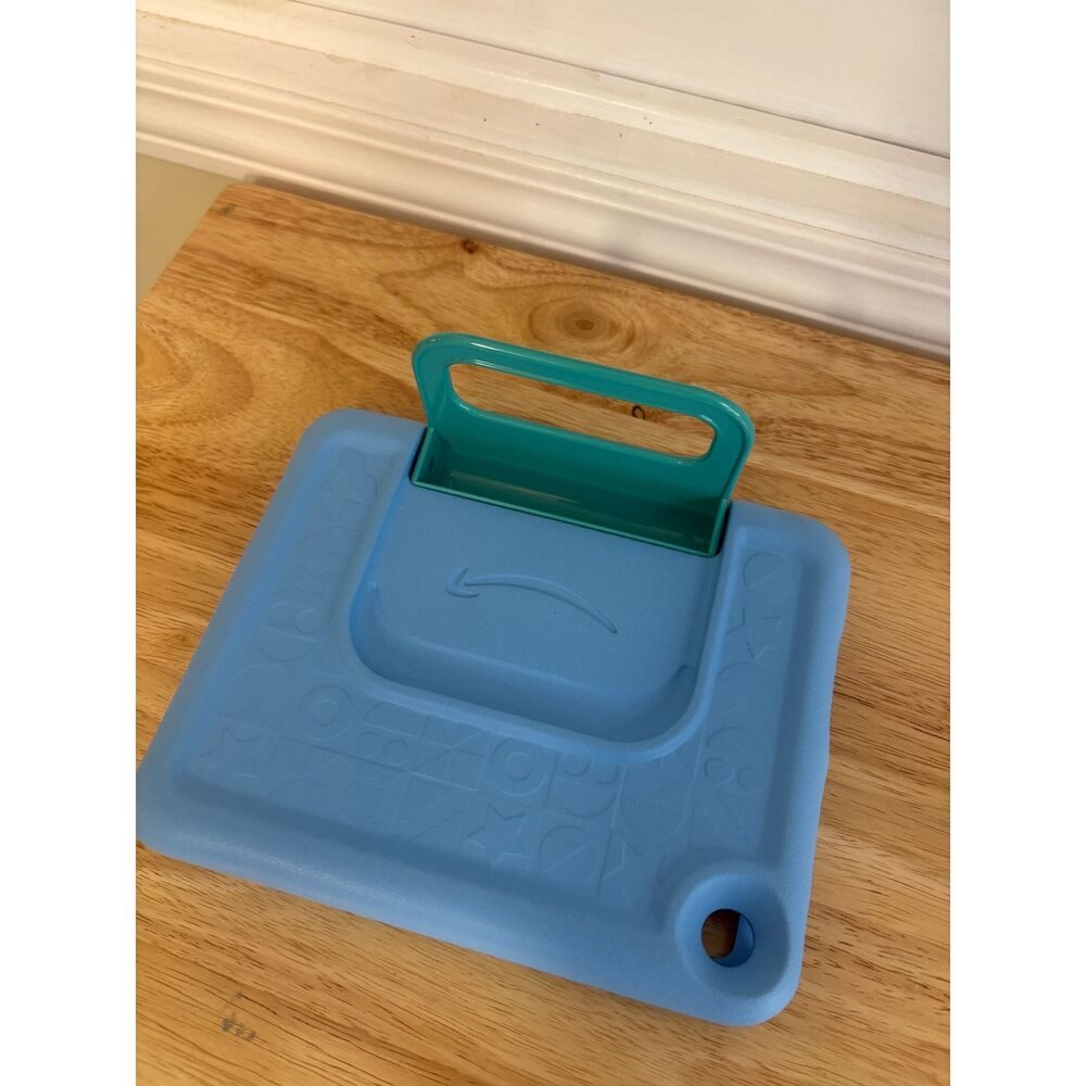 Amazon Tablet Blue Case - Picture 3 of 4
